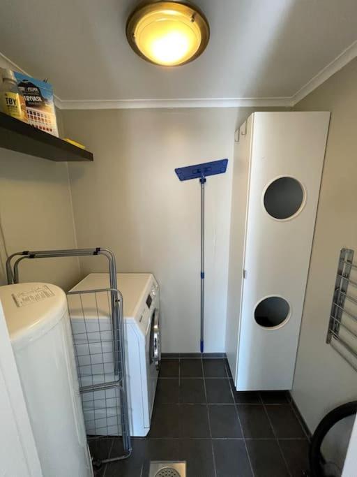 Sjarmerende Hus I ヴェネスラ エクステリア 写真