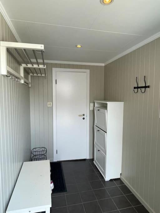 Sjarmerende Hus I ヴェネスラ エクステリア 写真