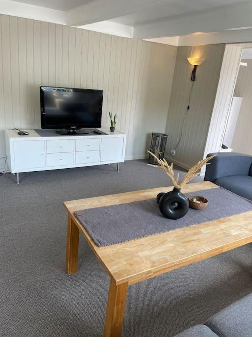Sjarmerende Hus I ヴェネスラ エクステリア 写真